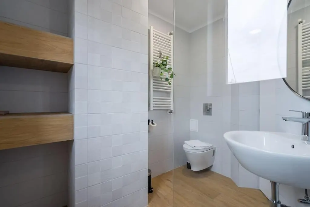 Cozy Central Wilson Studio Бухарест 0*,  Румыния